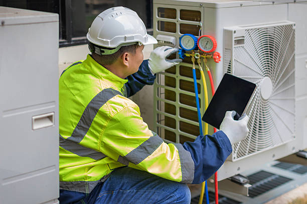 Professional Hvac technician working in Ellsworth, WI